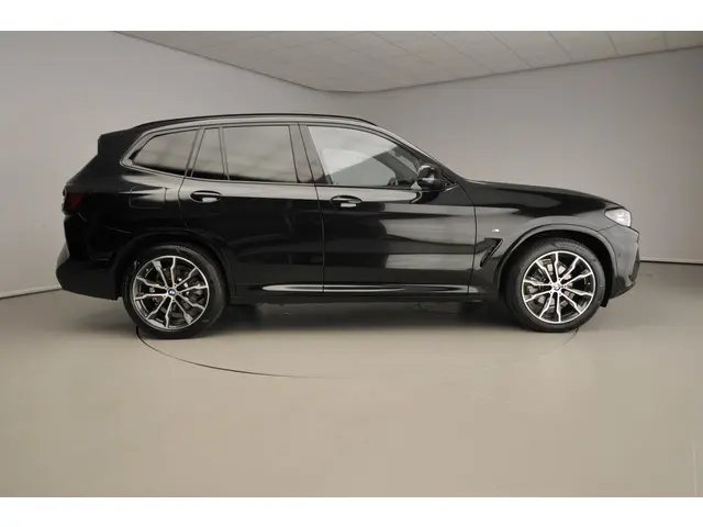 BMW X3 xDrive20i 2024 Benzine 4