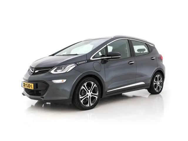 Opel Ampera-e 3