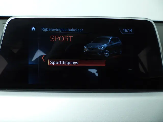 BMW X1 sDrive20i High Executive 2018 Benzine 34