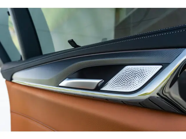 BMW M5 5 Serie Competition 2020 Benzine 38