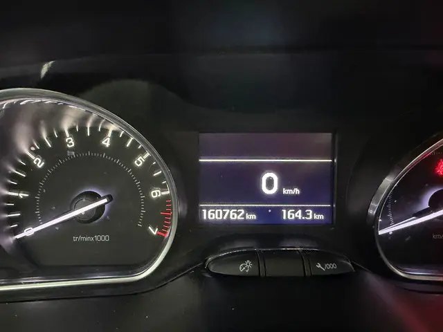 Peugeot 2008 1.2 PureTech Blue Lease 2016 Benzine 11