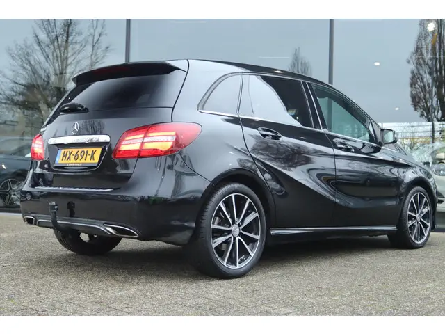 Mercedes-Benz B-Klasse 180 AMBITION 2016 Benzine 2