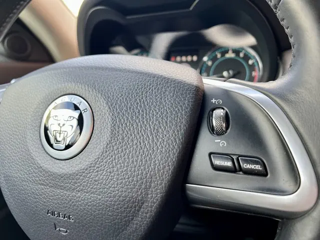 Jaguar XK 5.0 V8 Convertible Portfolio 2013 Benzine 17