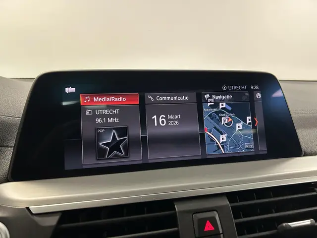 BMW X3 xDrive20i High Executive 2020 Benzine 13