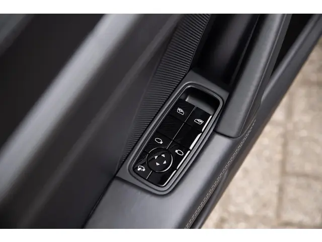 Porsche 911 3.0 Carrera 2020 Benzine 34