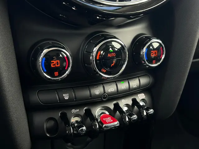 MINI Cooper Mini 1.5 Camden Edition 2023 Benzine 12