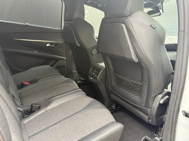 Peugeot 5008 1.6 e-THP GT-Line - 7 personen 2018 Benzine 43