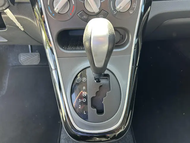 Suzuki Splash 1.2 Exclusive 2013 Benzine 13