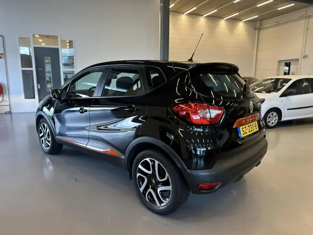 Renault Captur 0.9 TCe Dynamique 2013 Benzine 2