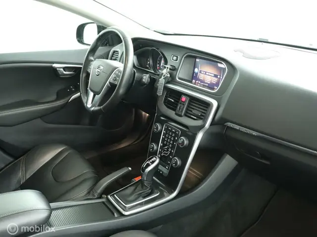Volvo V40 Cross Country 1.5 T3 Polar+ Luxury 2019 Benzine 12