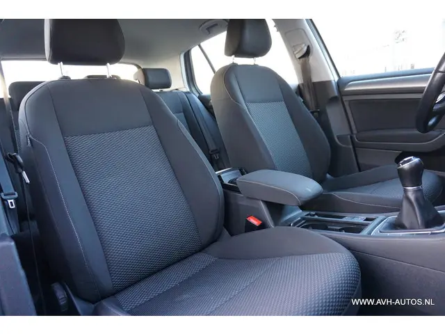 Volkswagen Golf 1.0 TSI Trendline 2018 Benzine 20