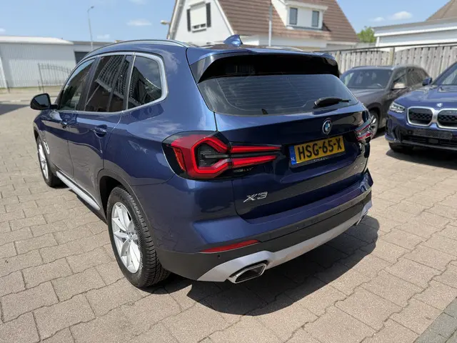 BMW X3 xDrive30e High Executive 2022 Hybride Benzine 10