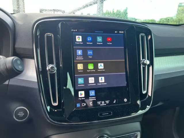 Volvo XC40 2.0 B4 Plus Dark 2025 Benzine 19