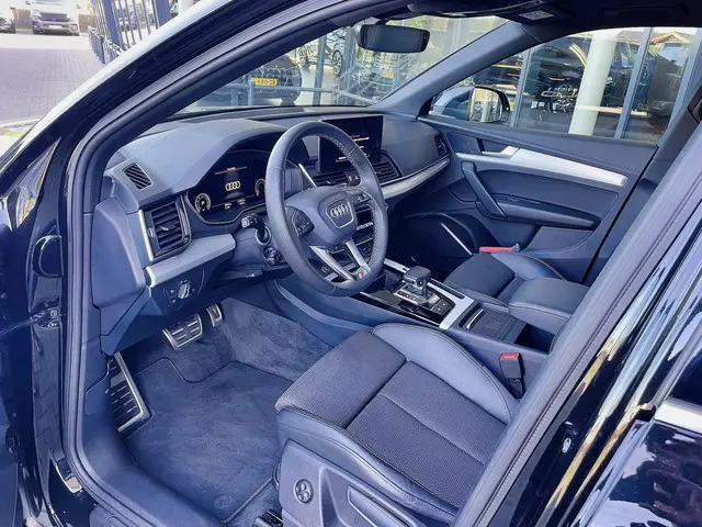 Audi Q5 40 TFSI S edition 2023 Hybride Benzine 6