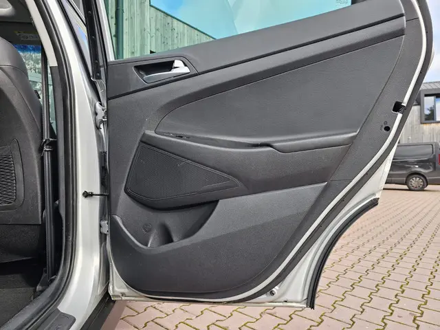 Hyundai Tucson 1.6 T-GDi Premium 4WD 2015 Benzine 37