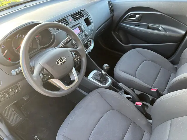 Kia Rio 1.2 CVVT Plus Pack 2013 Benzine 7