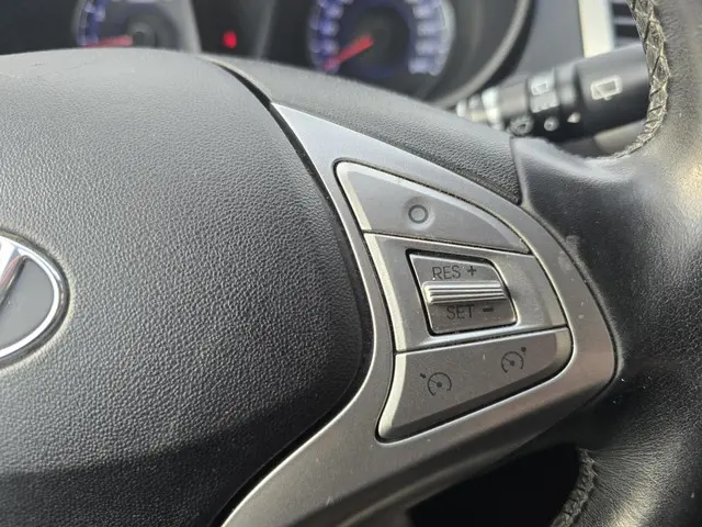 Hyundai ix20 1.6i i-Vision + WinterPack 2017 Benzine 16