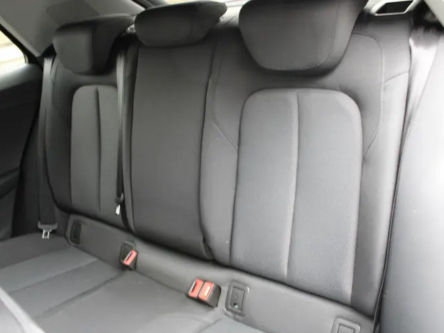 Audi Q2 35 TFSI Edition one 2025 Benzine 12