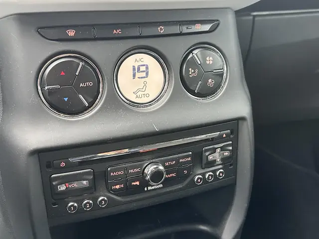 Citroën DS3 Cabrio 1.2 VTi Chic 2013 Benzine 23