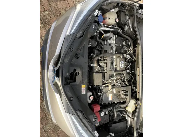 Toyota C-HR 1.8 Hybrid Bi-Tone 2018 Hybride Benzine 11