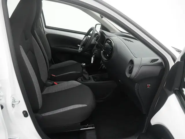 Toyota Aygo X 1.0 VVT-i MT Play 2023 Benzine 22