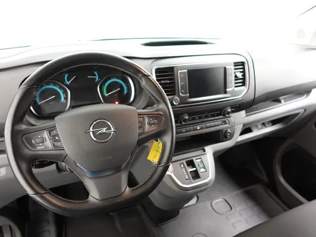 Opel Vivaro-e L3H1 Edition 75 kWh 2022 Elektrisch 2