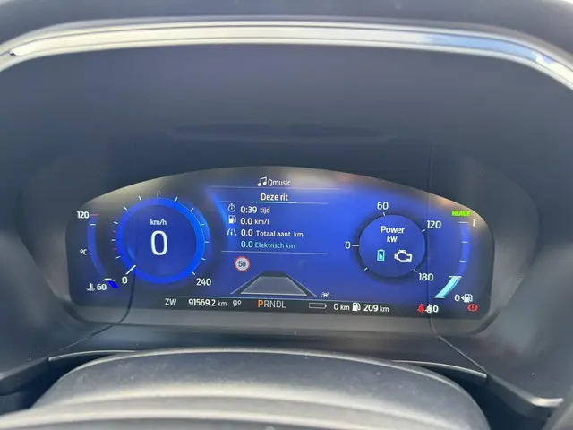 Ford Kuga 2.5 PHEV ST-Line X 2021 Hybride Benzine 15