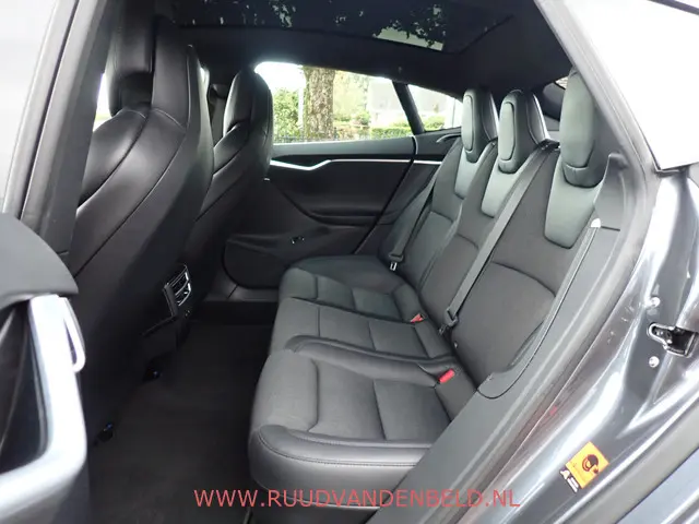Tesla Model S 75D 2017 Elektrisch 10