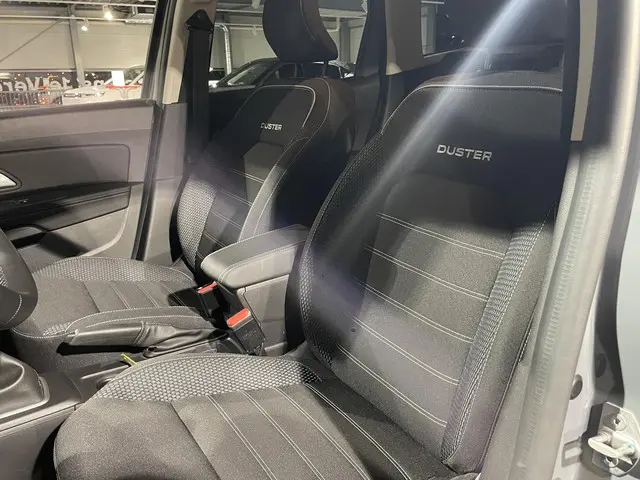 Dacia Duster 1.3 TCe 150 Journey 2024 Benzine 7