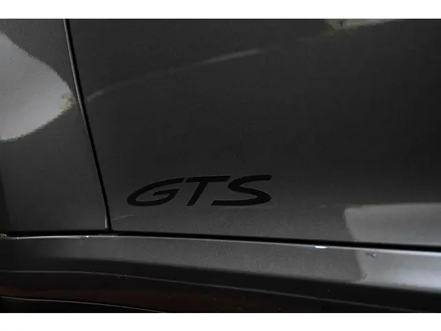Porsche 911 3.0 Carrera 4 GTS 2022 Benzine 38