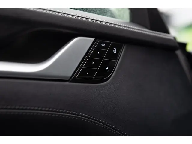 Porsche 911 3.8 Turbo 2021 Benzine 43