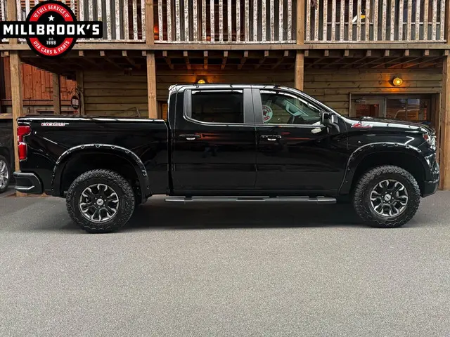 Chevrolet Silverado Z71 Trailboss Widebody 2024 LPG/Gas 9