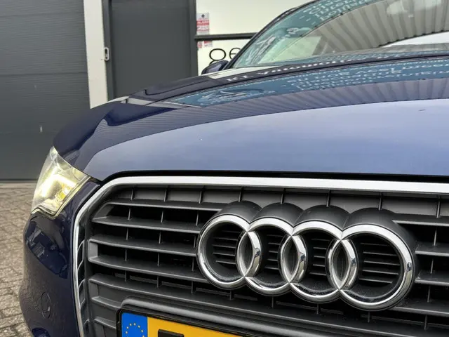 Audi A1 1.2 TFSI Navi / Xenon / Clima 2013 Benzine 2