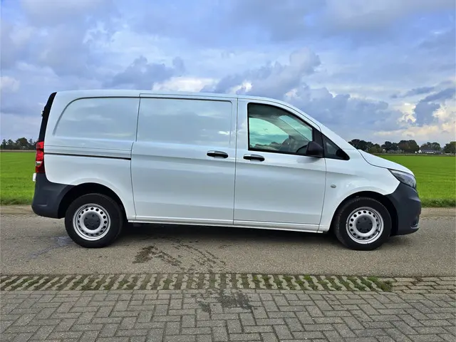 Mercedes-Benz Vito 111 CDI L2 H1 2017 Diesel 7