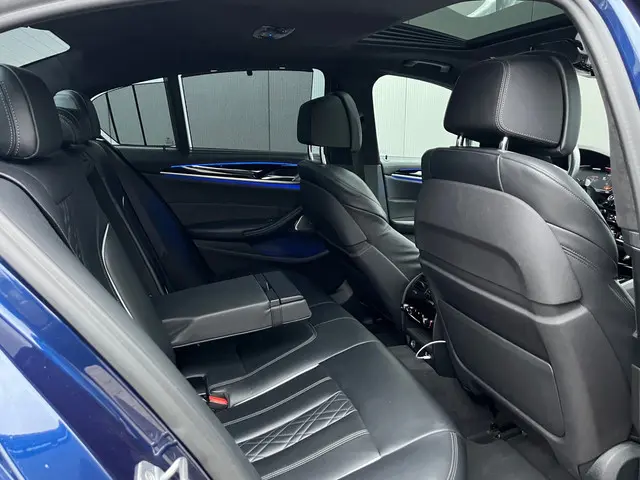 BMW 5 Serie M550i xDrive High Executive 2019 Benzine 20