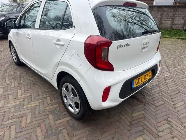 Kia Picanto 1.0 DPi ComfortLine 2024 Benzine 6