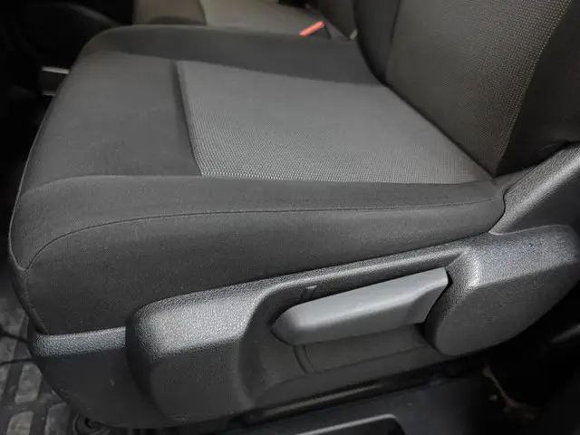 Opel Vivaro 2.0 BlueHDi 145PK L3 Automaat 2023 Diesel 12