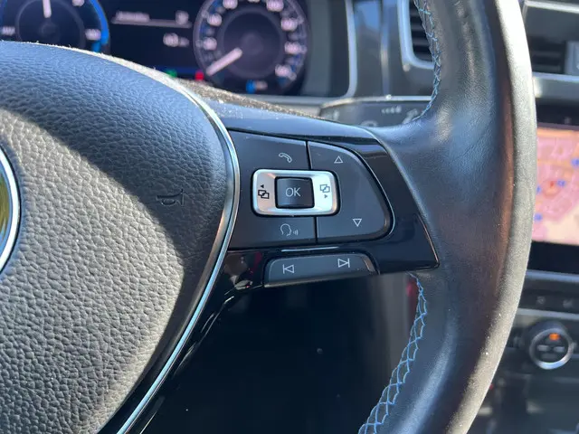 Volkswagen e-Golf E-Golf 2017 Elektrisch 10