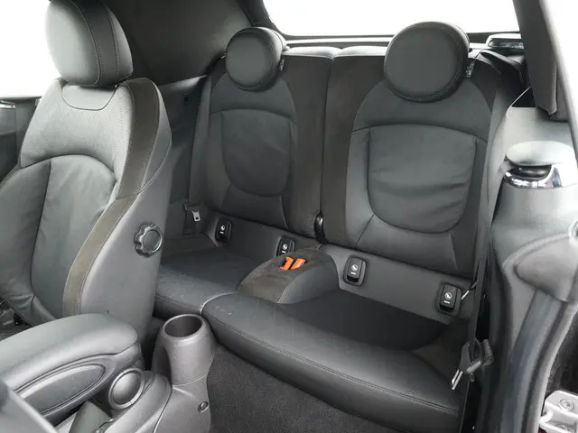 MINI Cooper Cabrio 3-deurs 2022 Benzine 14