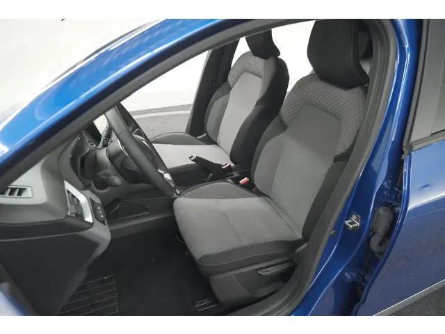 Renault Clio TCe 90 GPF Evolution 2024 Benzine 23