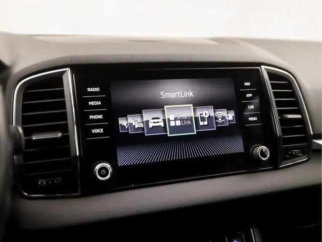 Škoda Karoq 1.5 TSI ACT Ambition Business 2018 Benzine 23