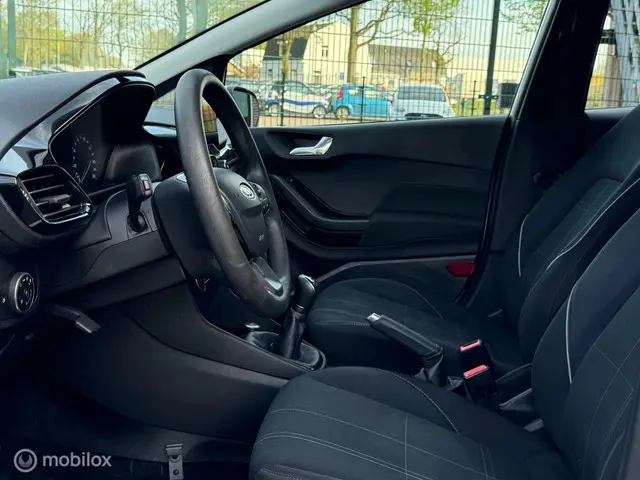 Ford Fiesta 1.1 Trend/CarPlay/Navi/NAP 2018 Benzine 10