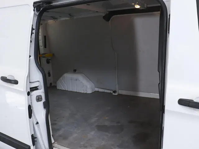 Ford Transit Custom L2H1 Trend 2020 Diesel 11