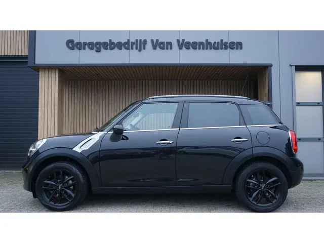 MINI Countryman 2