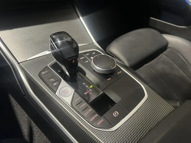 BMW 3 Serie Touring 330e M-Sport 2021 Hybride Benzine 14