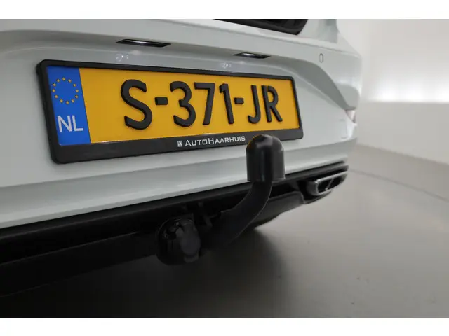 Volkswagen Polo 1.0 TSI R-Line DSG 2023 Benzine 27