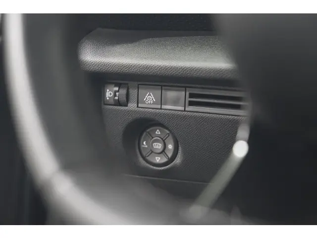 Citroën C4 Puretech 130 EAT8 Shine 2020 Benzine 37