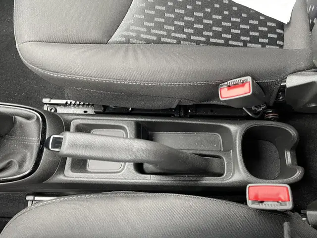 Opel KARL 1.0 Rocks Online Edition 2019 Benzine 24