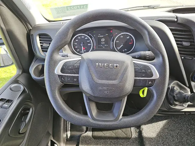 Iveco Daily 35C14 2022 Diesel 11