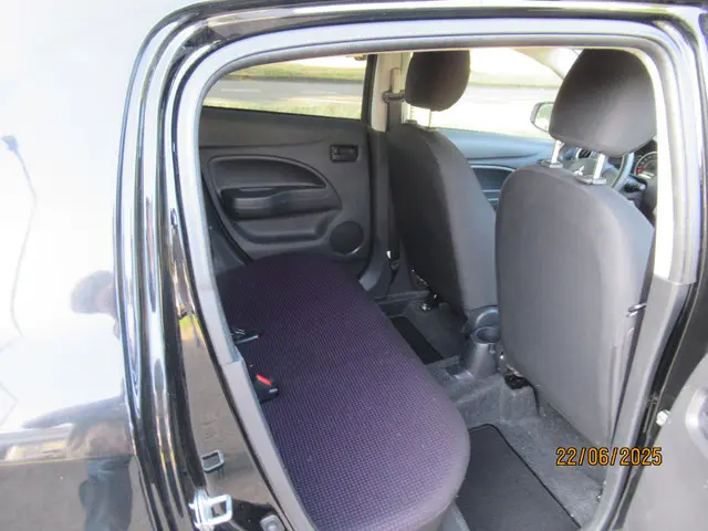 Mitsubishi Space Star 1.2 Intense+ 2014 Benzine 8